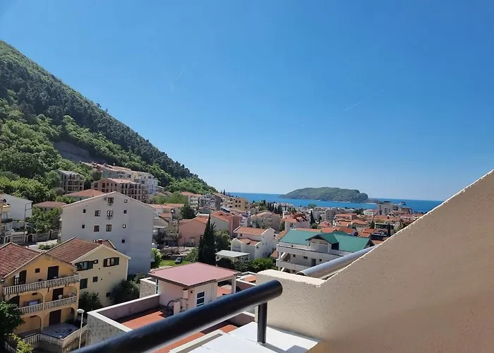 Happy Budva Apartment